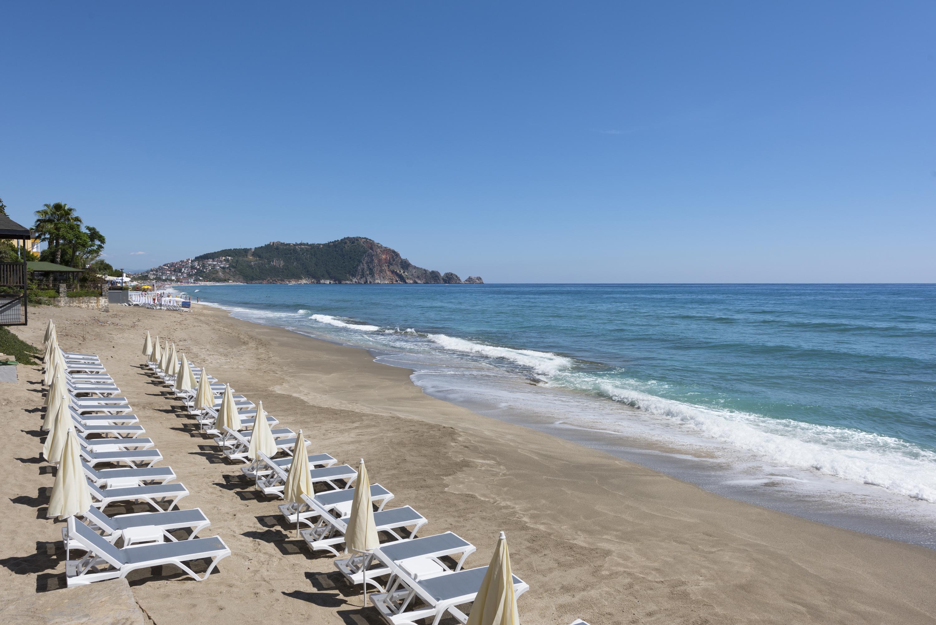 אלאניה Floria Beach Hotel מראה חיצוני תמונה