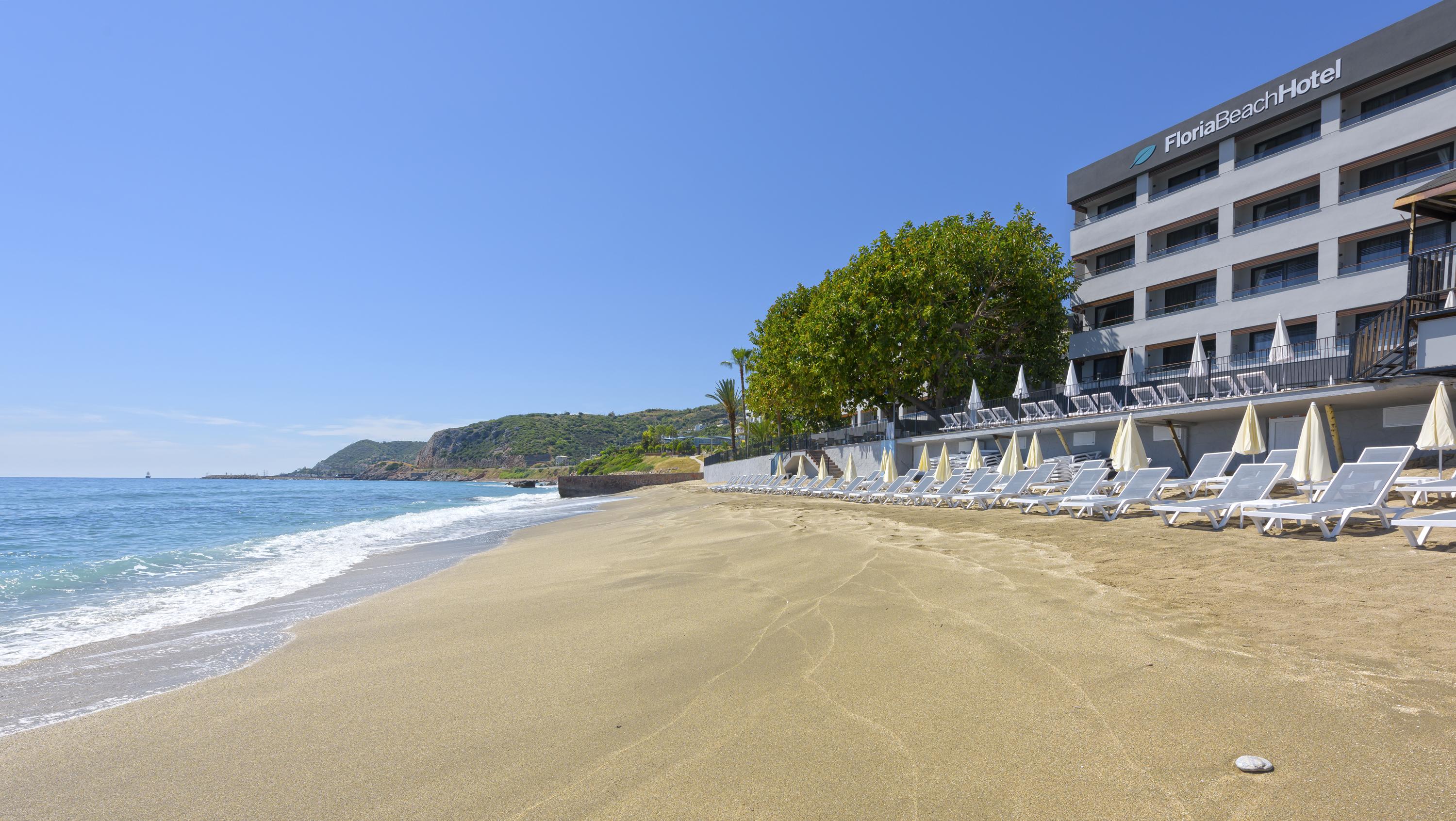אלאניה Floria Beach Hotel מראה חיצוני תמונה