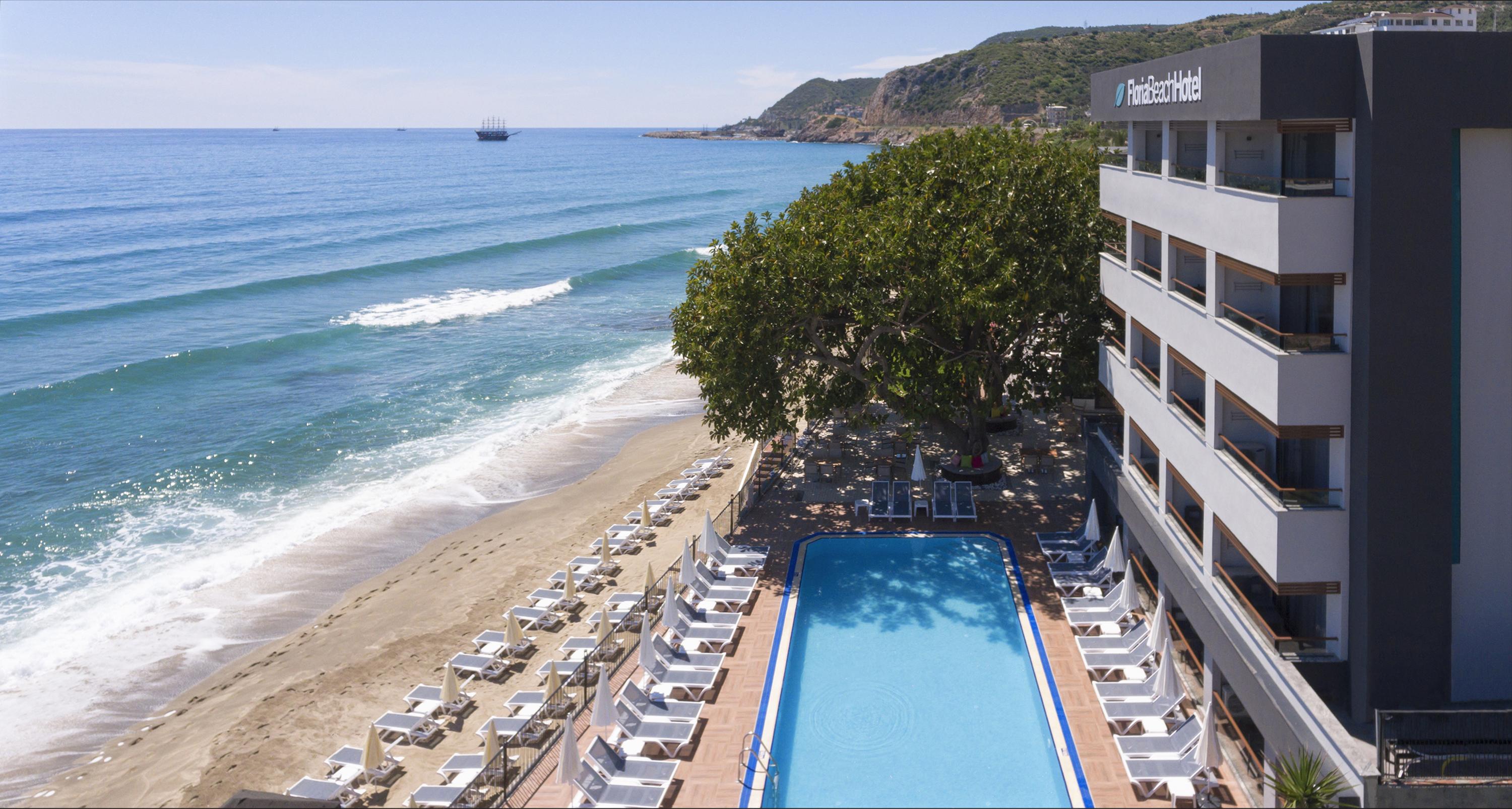 אלאניה Floria Beach Hotel מראה חיצוני תמונה