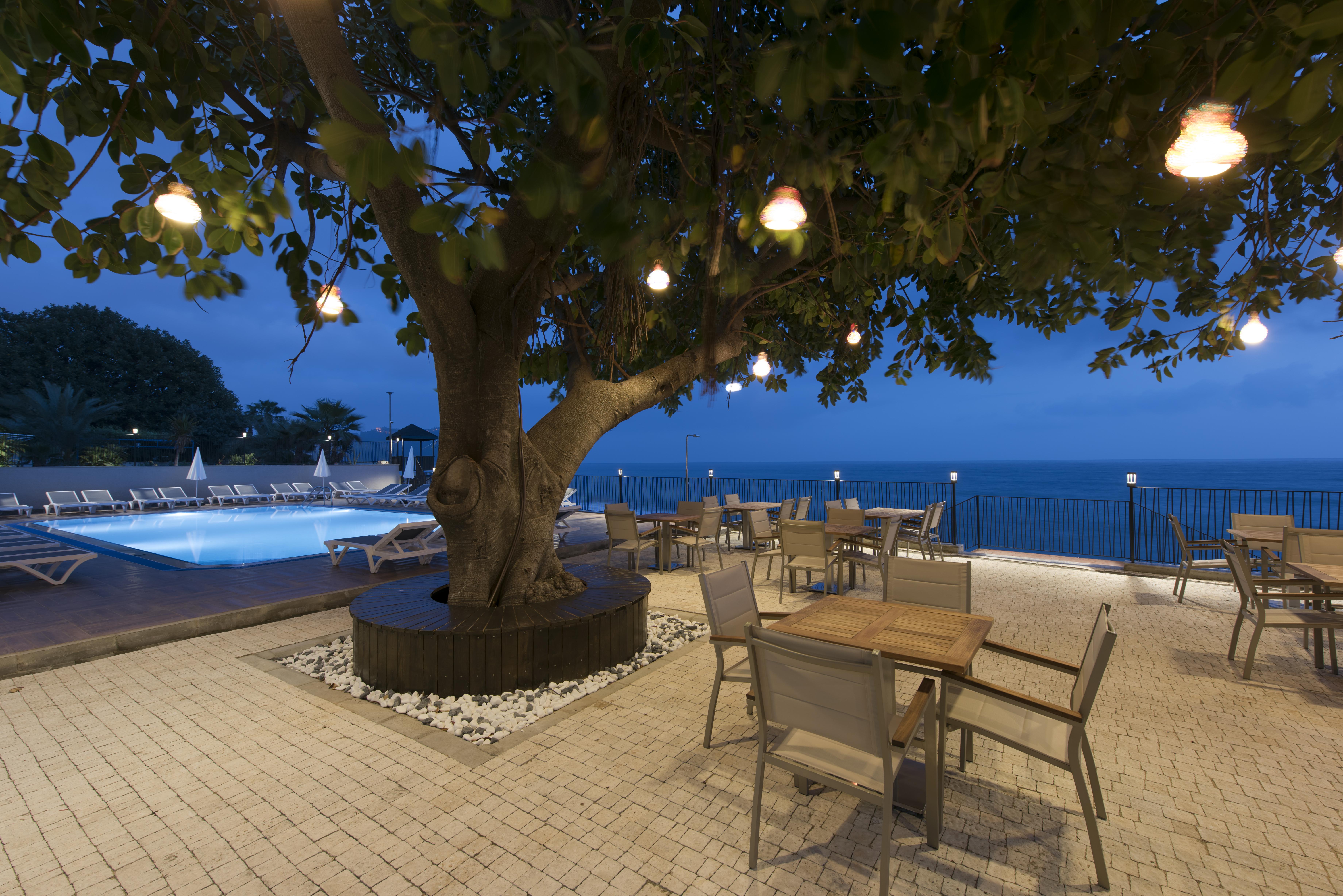 אלאניה Floria Beach Hotel מראה חיצוני תמונה