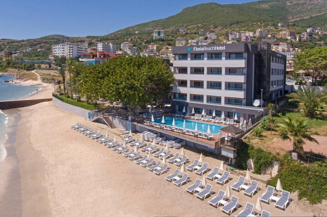 אלאניה Floria Beach Hotel מראה חיצוני תמונה
