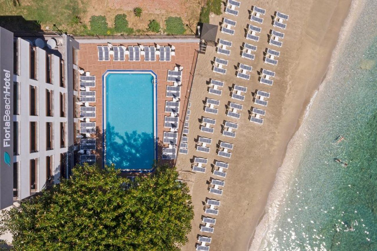 אלאניה Floria Beach Hotel מראה חיצוני תמונה